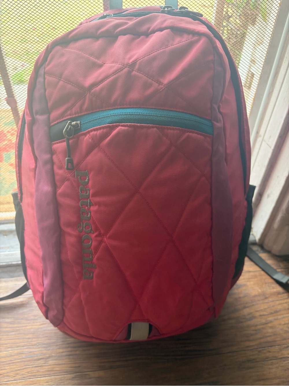Patagonia Pink Quilted Backpack with Blue Zipper Accent - Picture 2 of 7